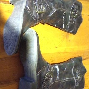 Tall brown boots size 7